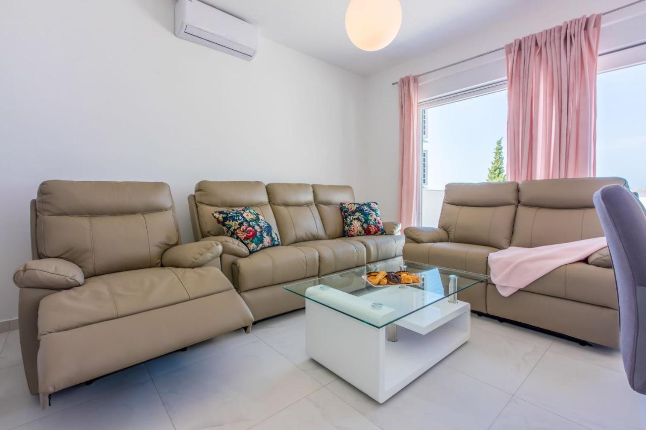 Apartments Cvetkovic ツリクヴェニツァ エクステリア 写真