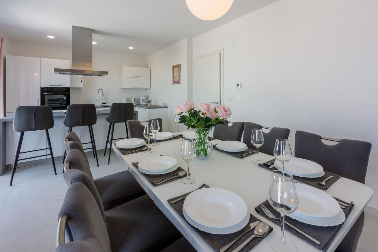 Apartments Cvetkovic ツリクヴェニツァ エクステリア 写真