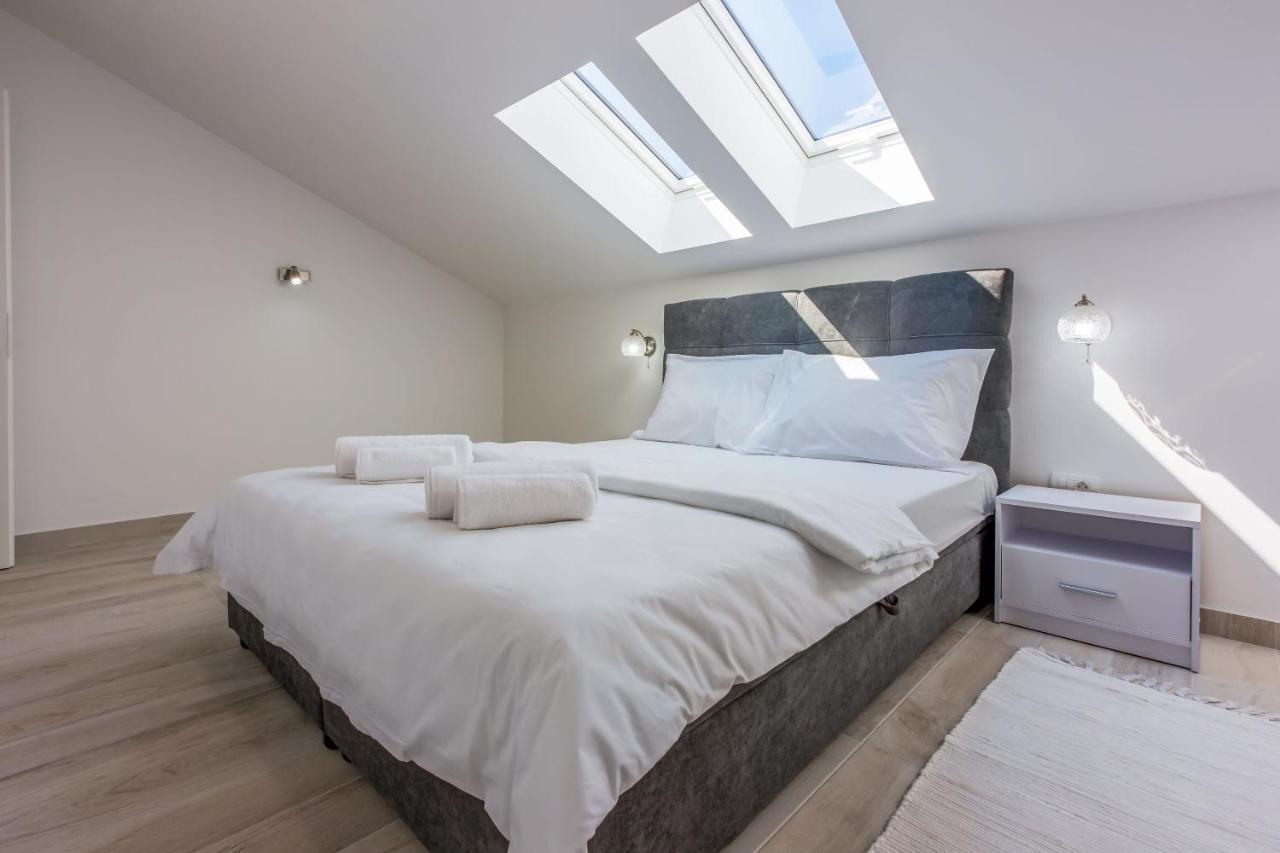 Apartments Cvetkovic ツリクヴェニツァ エクステリア 写真